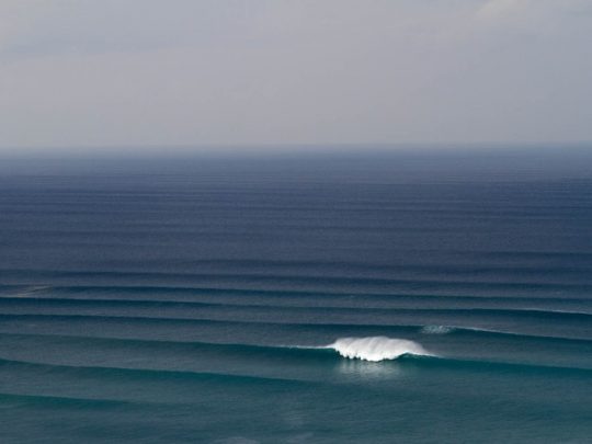 Ocean Waves- Groundswell vs Wind swell