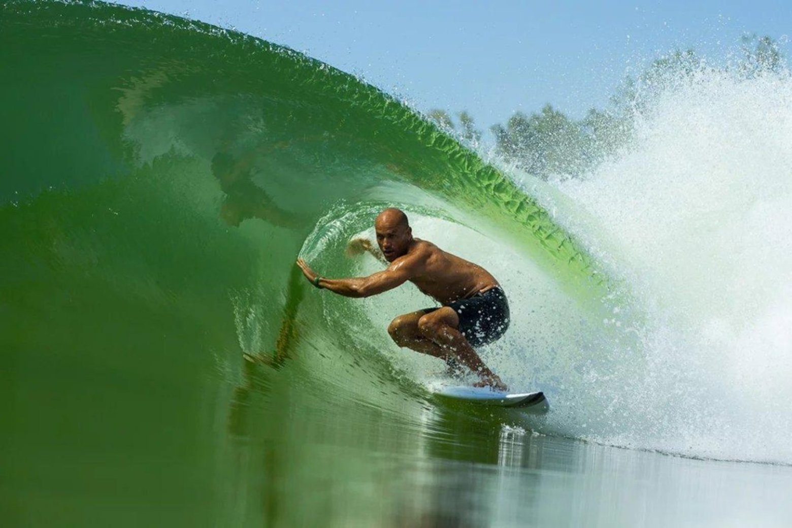 practicar surf