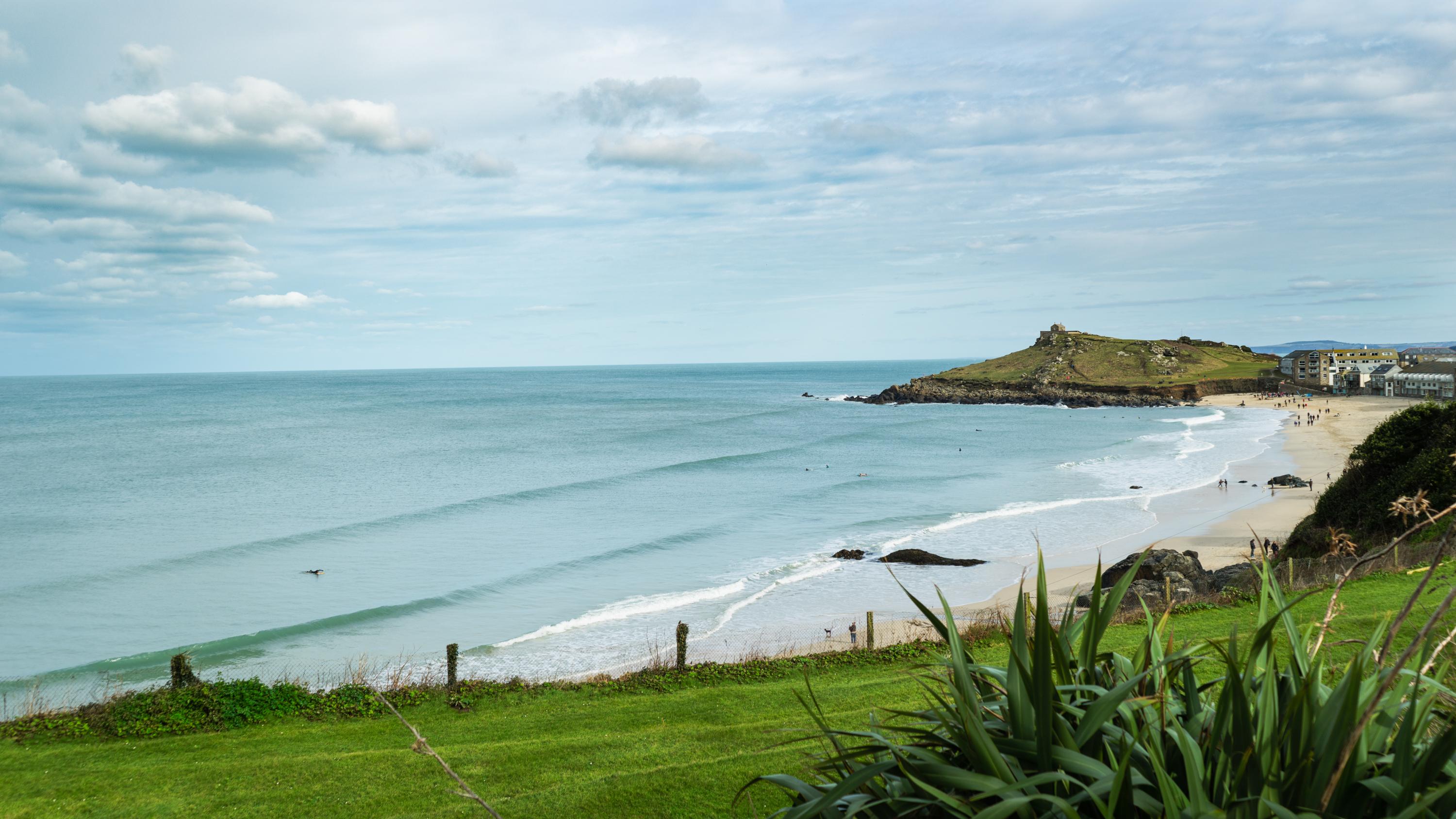 Best Beaches In Cornwall Expert Guide To Traveling Surfing In Cornwall Surfline Surfline