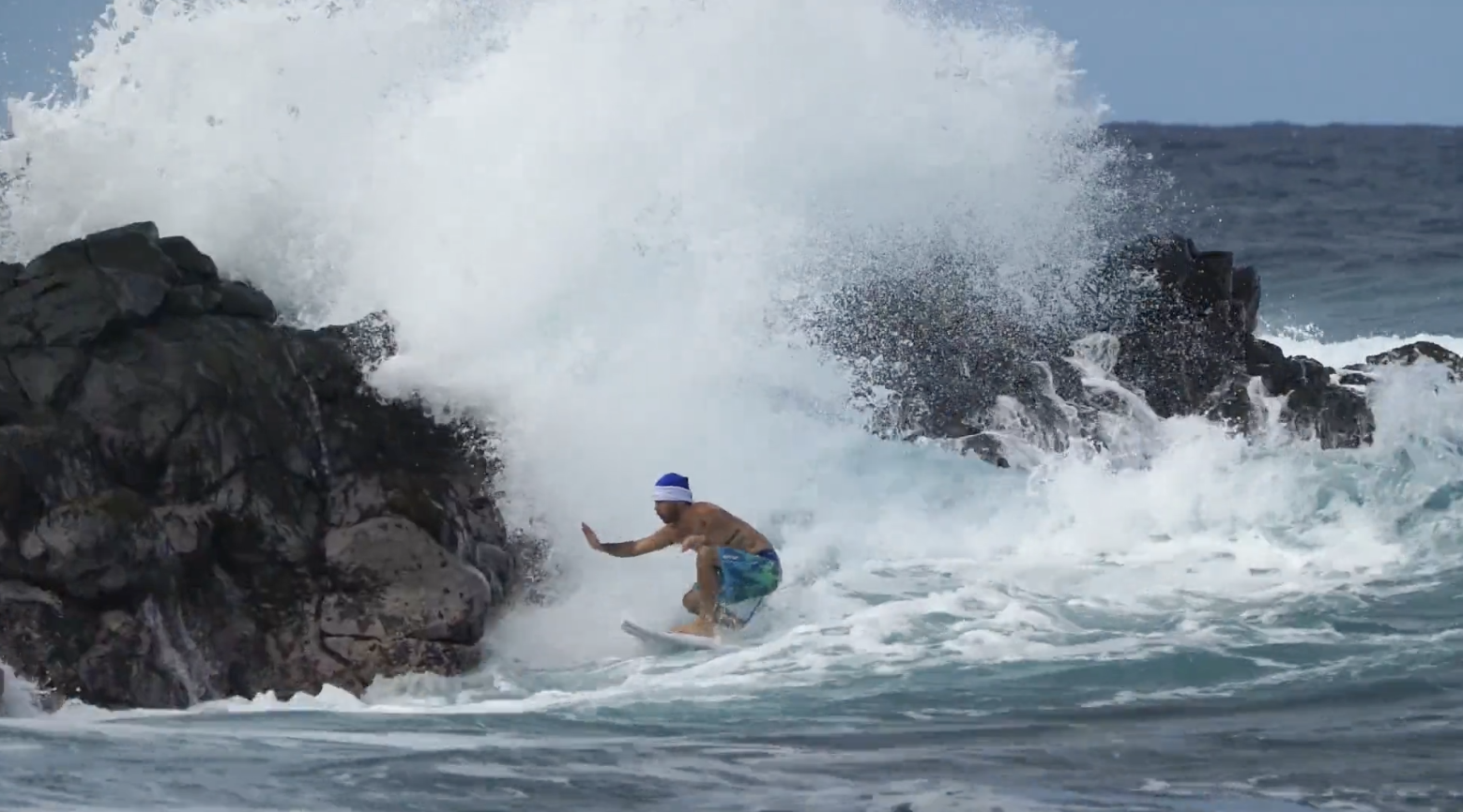 El espíritu navideño corre fuerte por las venas de Mason Ho