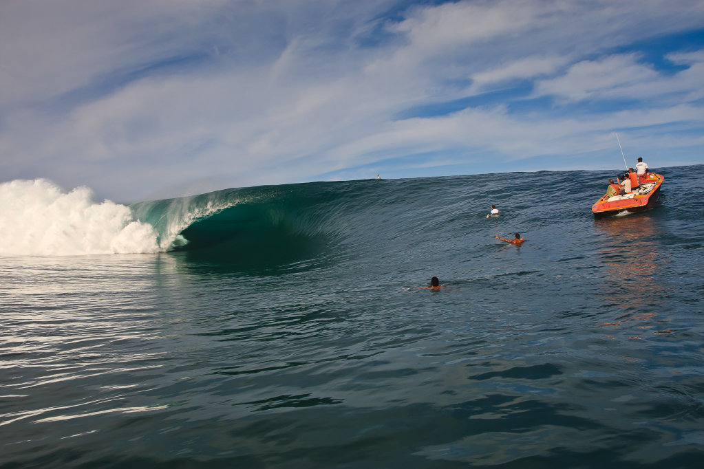 Mechanics of Teahupoo, Tahiti