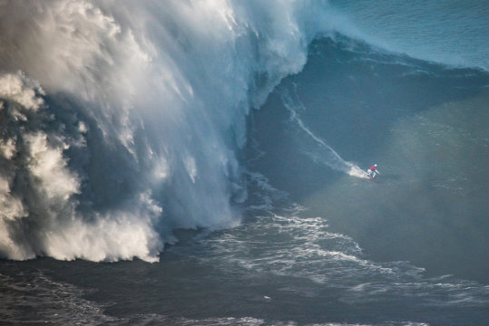 Maya Gabeira Sets Guinness World Record, Wins XXL Award for Nazaré Bomb