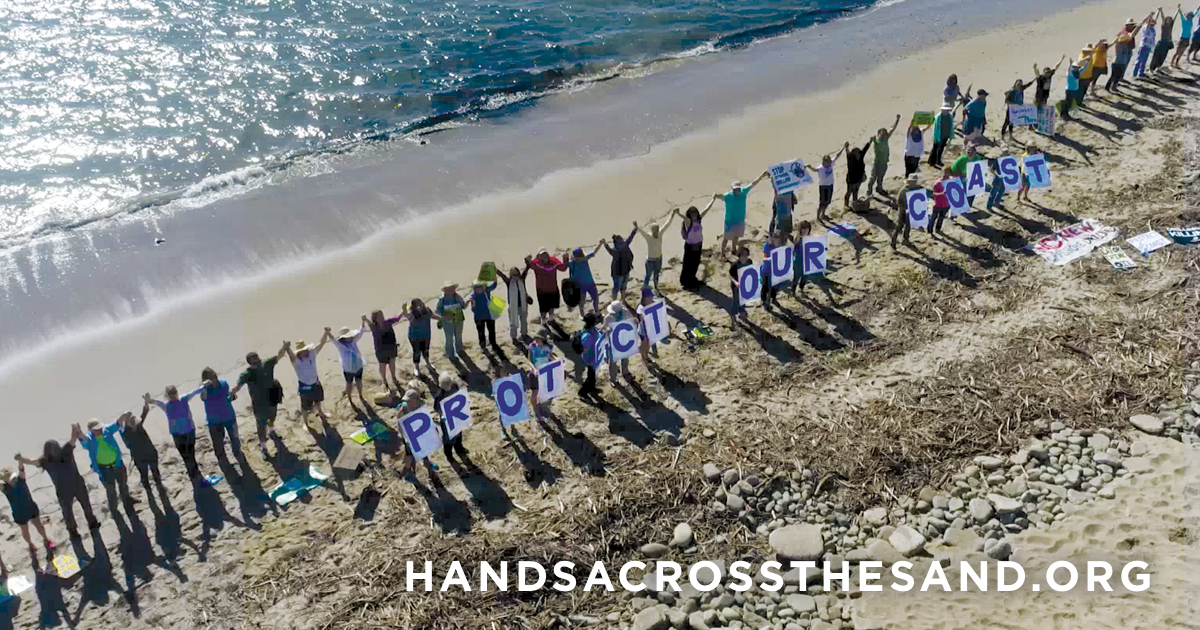 Hands Across The Sands At Moonlight Beach Surfline