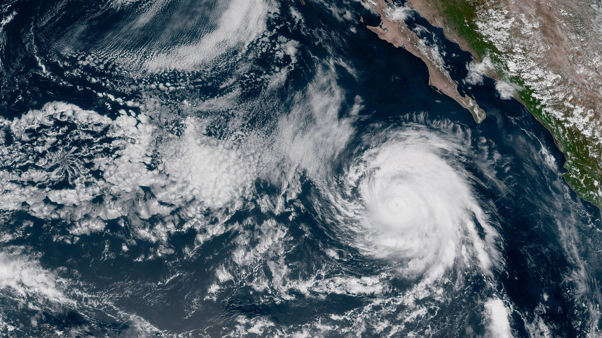 Major Hurricane Juliette Off Southern Tip of Baja - Surfline