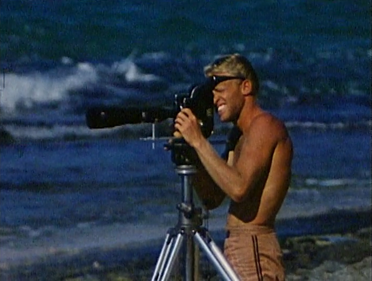 Surf filmmaker Bruce Brown, creator of 'The Endless Summer,' dies at 80 –  Daily News