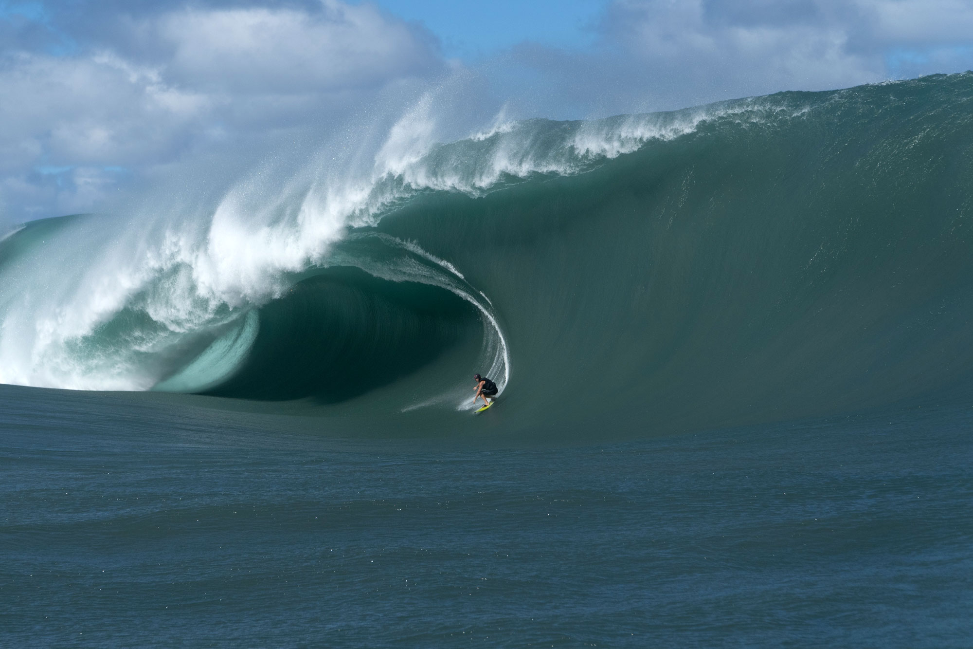 Teahupoo Opening Season XL Swell April 2023 - Insane Tow and Paddle Surfing  