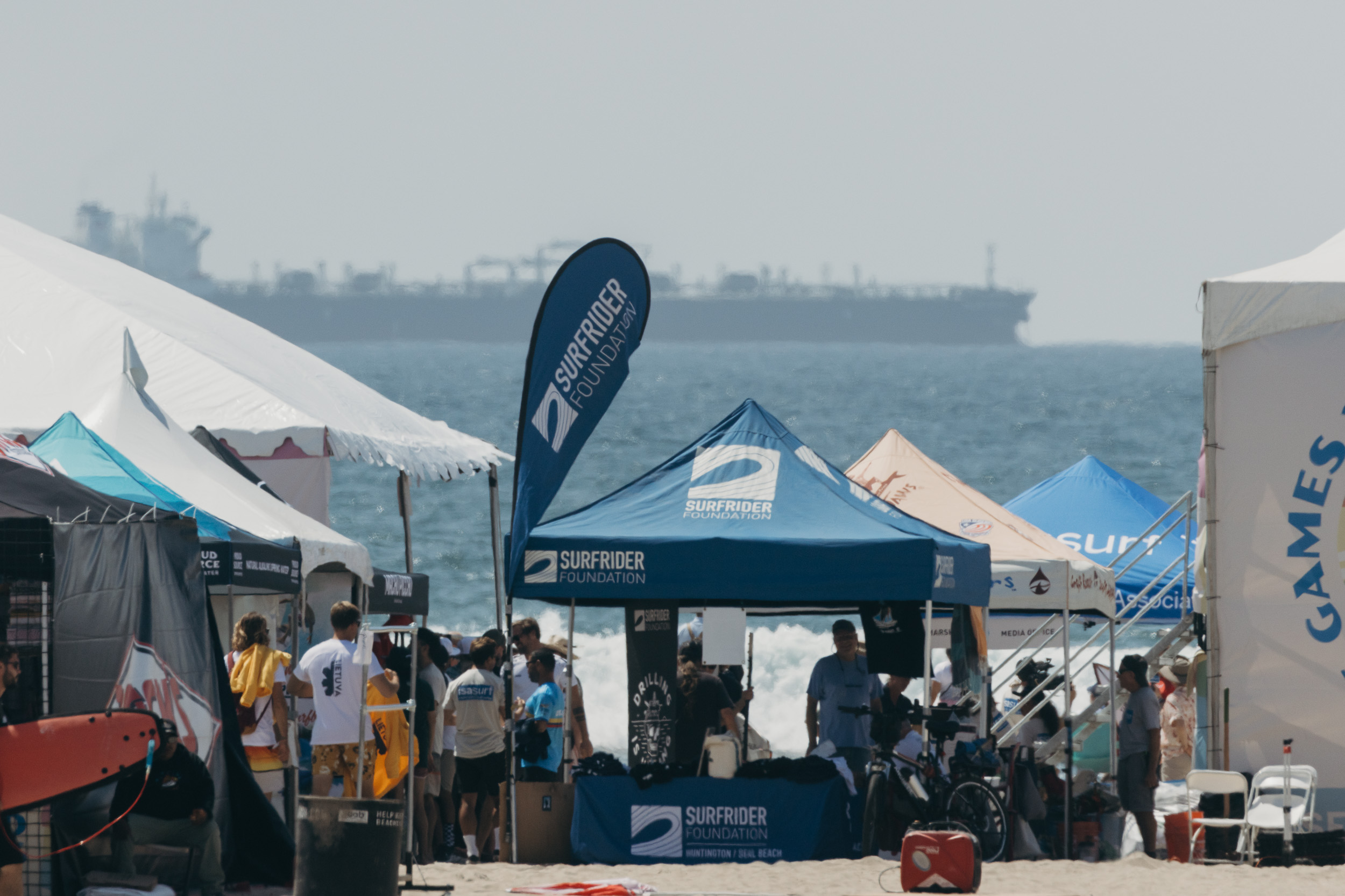 Snapshots ISA World Surfing Games