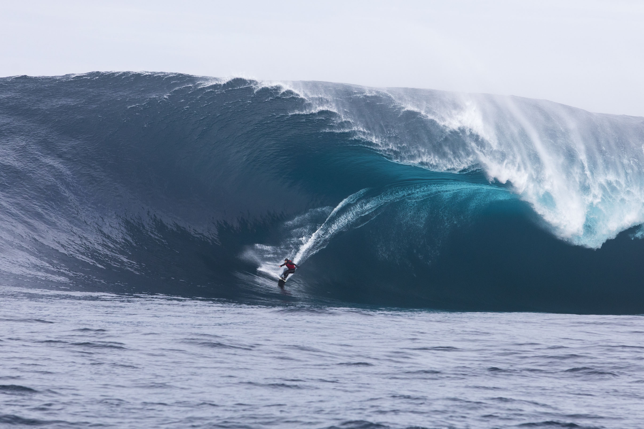 Moments: Zane Schweitzer, Caught Inside at Massive Jaws